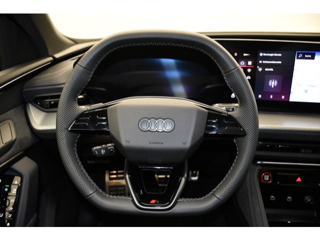 Audi SQ5 2025 г. Чёрный, пробег 41000 км