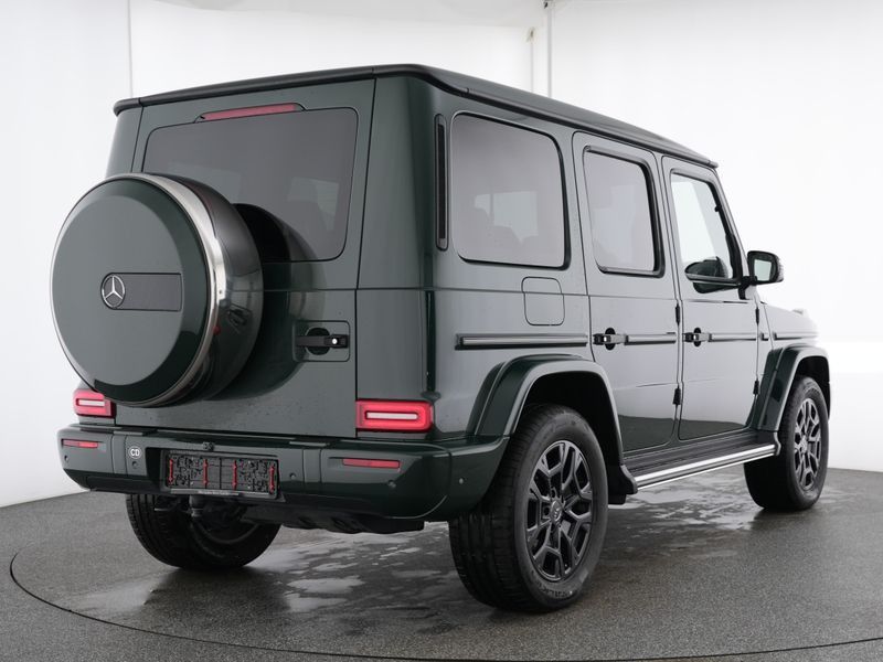 Mercedes-Benz G 450 2025 г. Зелёный, пробег 45936 км