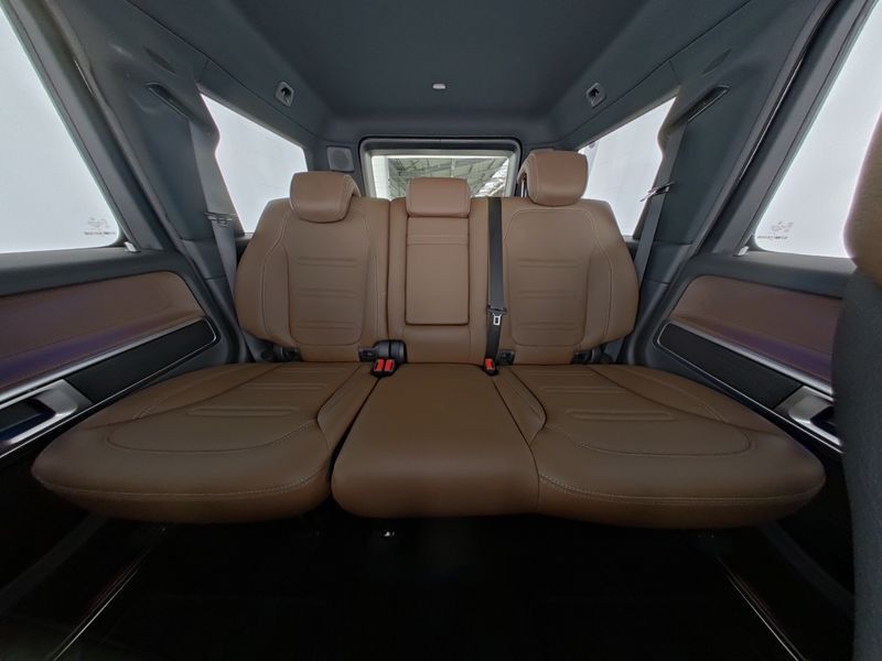 Mercedes-Benz G 450 2025 г. Зелёный, пробег 45936 км