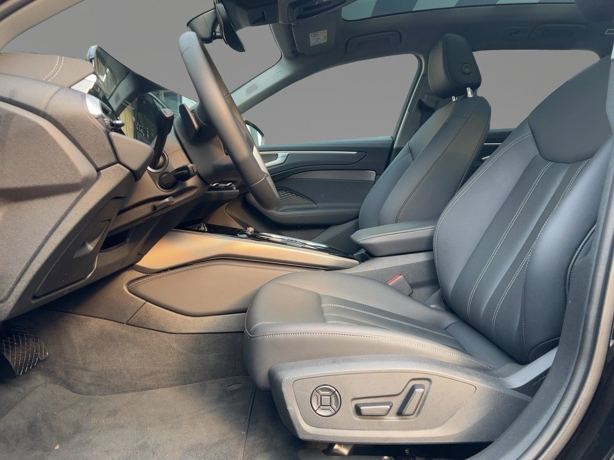 Audi A6 2025 г. Чёрный, пробег 29141 км