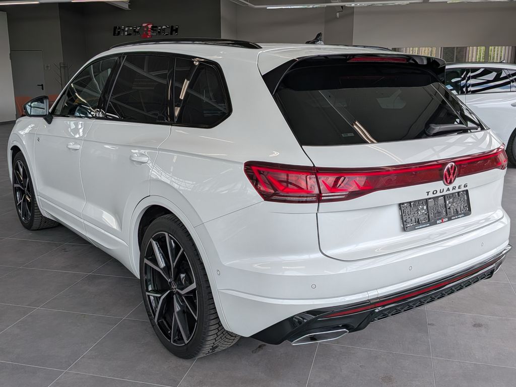 Volkswagen Touareg 2025 г. Белый, пробег 14398 км