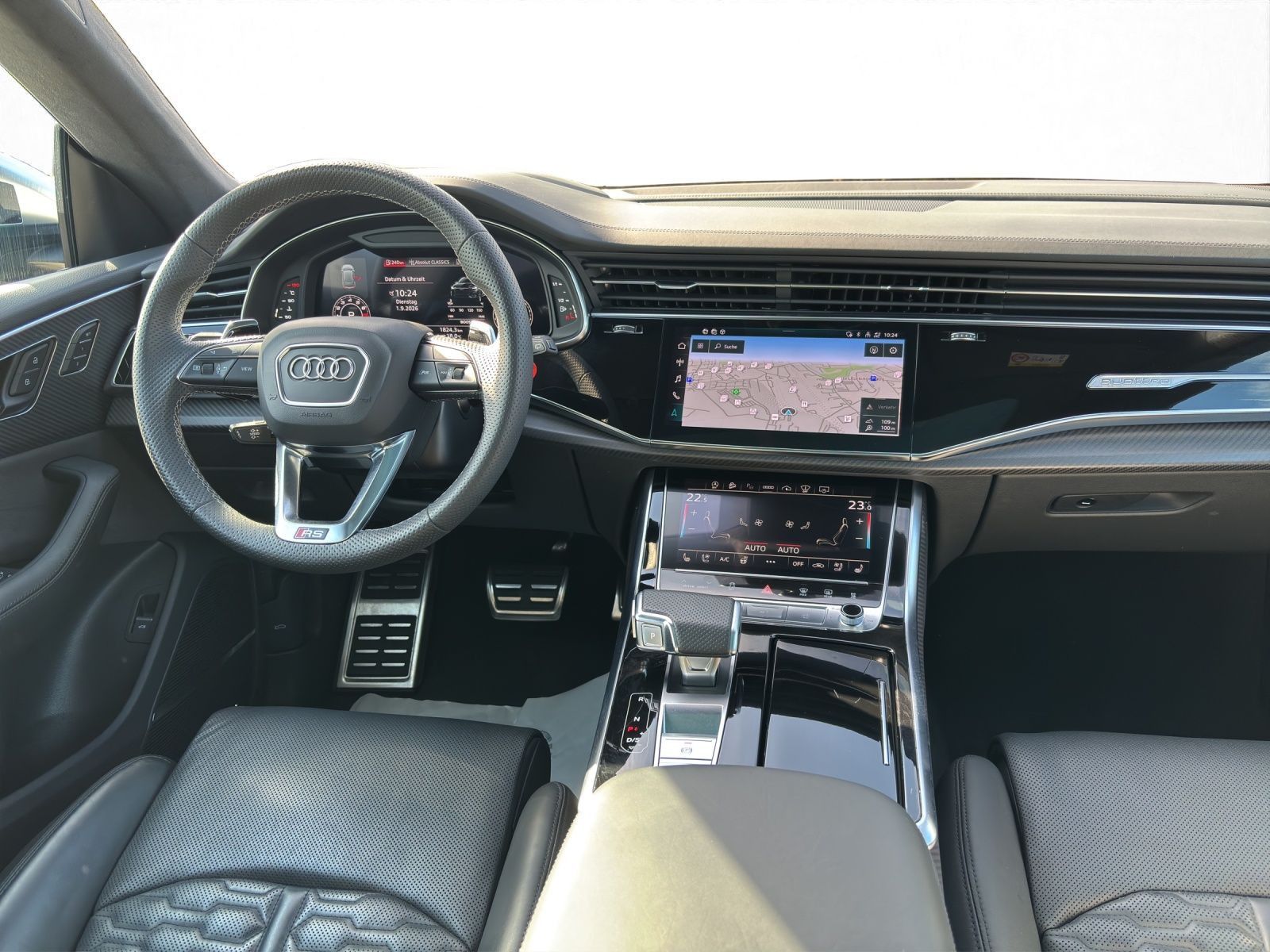 Audi RSQ8 2023 г. Чёрный, пробег 50350 км