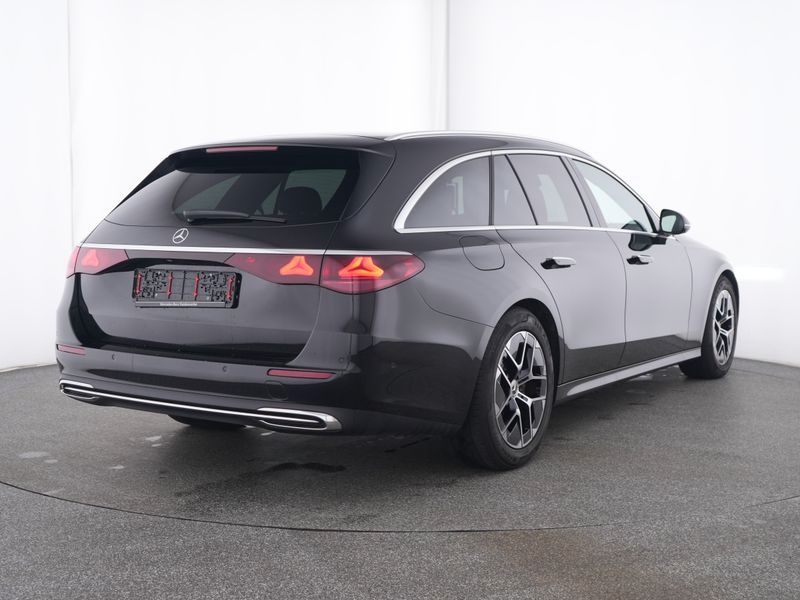 Mercedes-Benz E 220 2025 г. Чёрный, пробег 15436 км