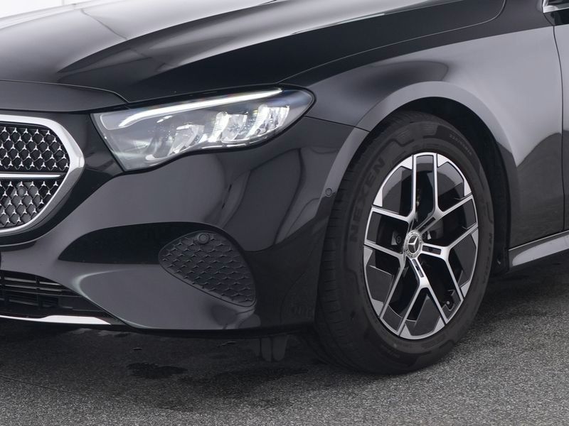 Mercedes-Benz E 220 2025 г. Чёрный, пробег 15436 км