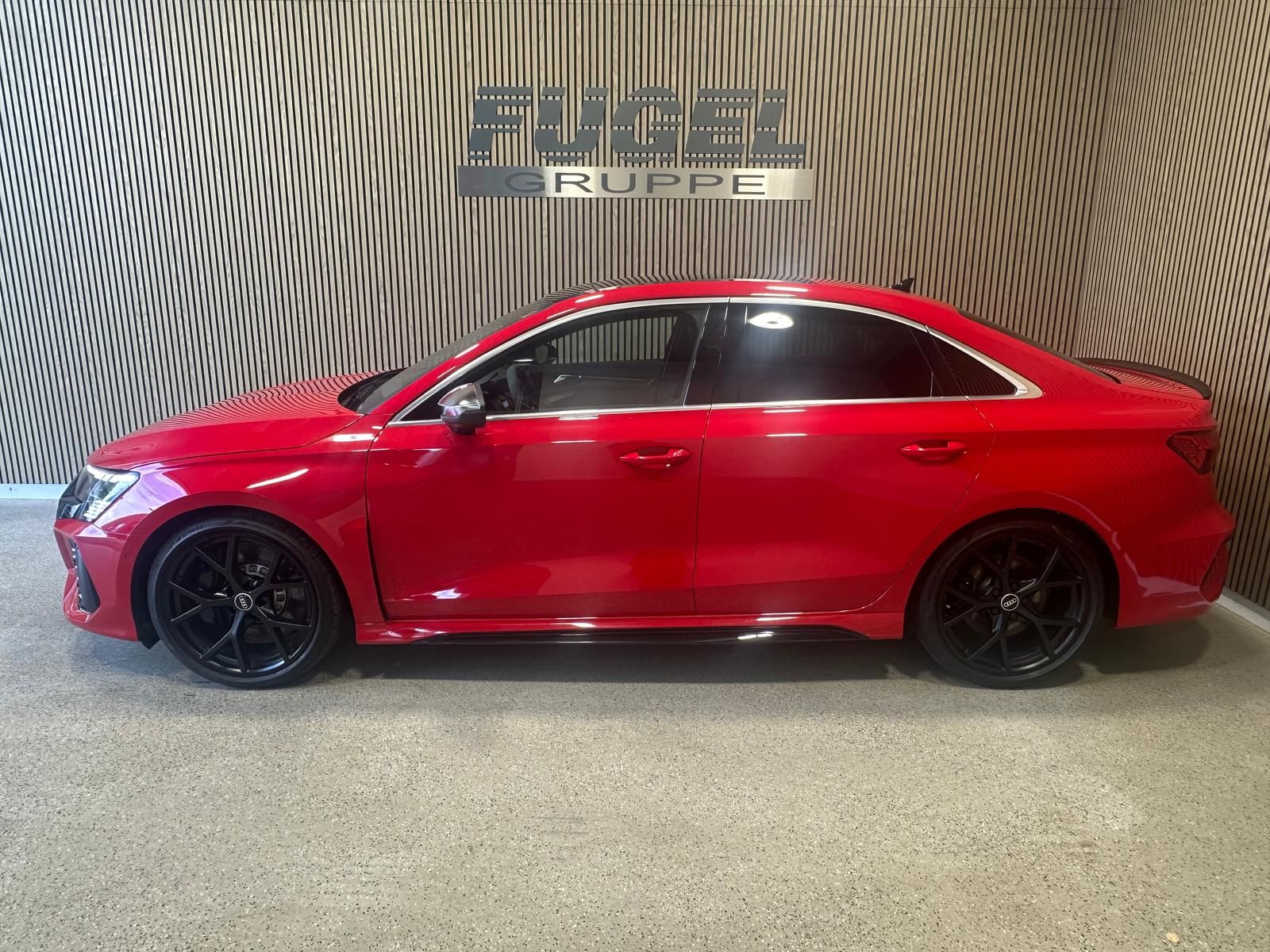 Audi RS3 2021 г. Красный, пробег 48130 км
