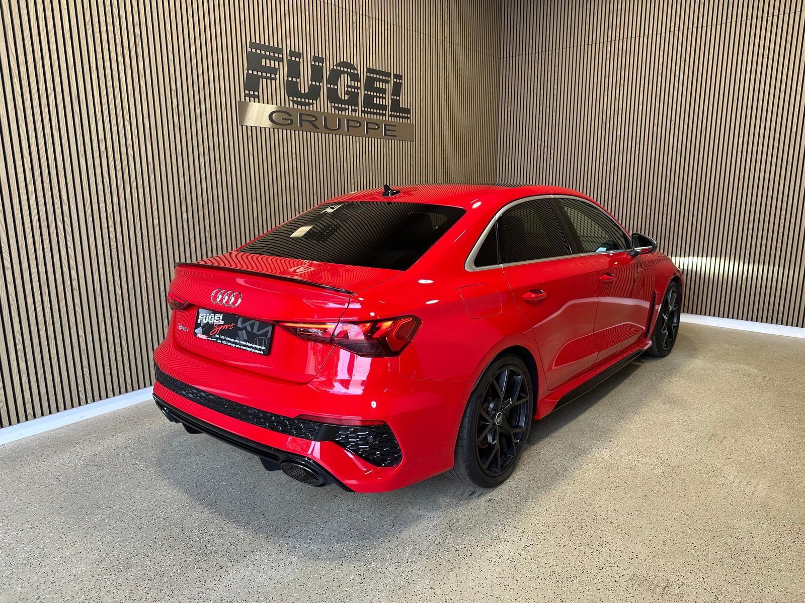 Audi RS3 2021 г. Красный, пробег 48130 км