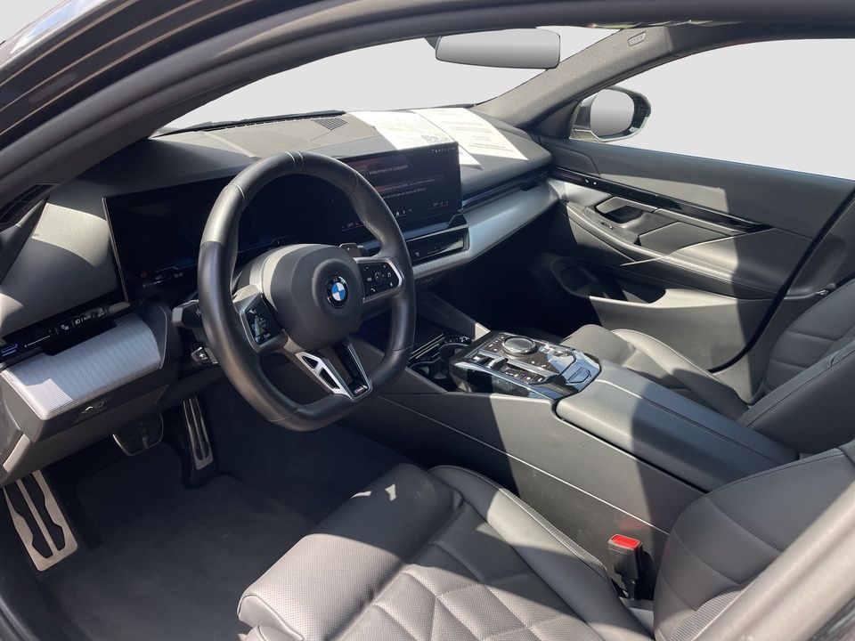 BMW 520 2024 г. Серый, пробег 51111 км