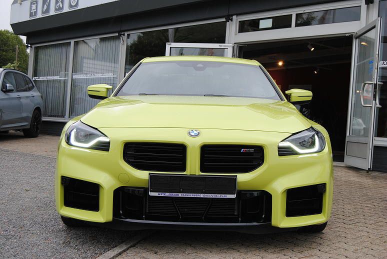 BMW M2 2025 г. Жёлтый, пробег 14980 км