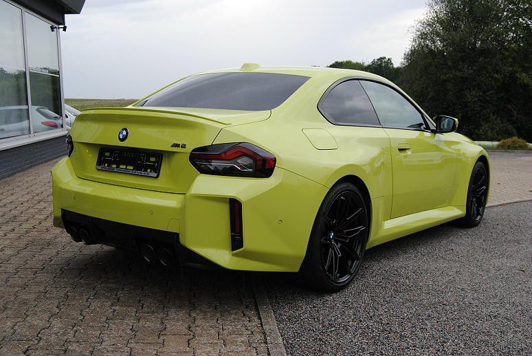 BMW M2 2025 г. Жёлтый, пробег 14980 км