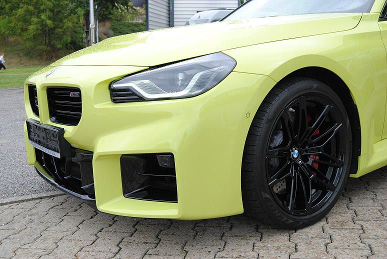 BMW M2 2025 г. Жёлтый, пробег 14980 км