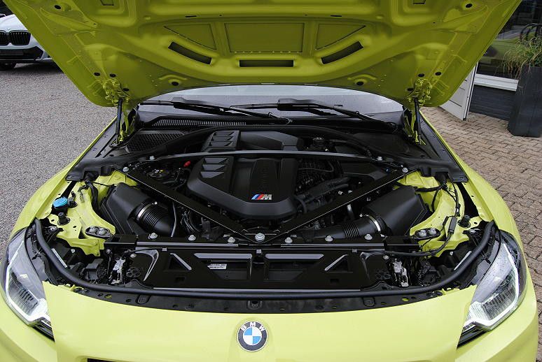 BMW M2 2025 г. Жёлтый, пробег 14980 км