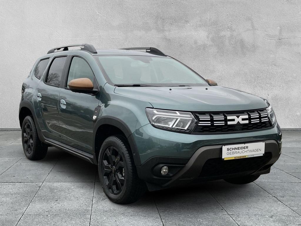 Dacia Duster 2023 г. Зелёный, пробег 53200 км