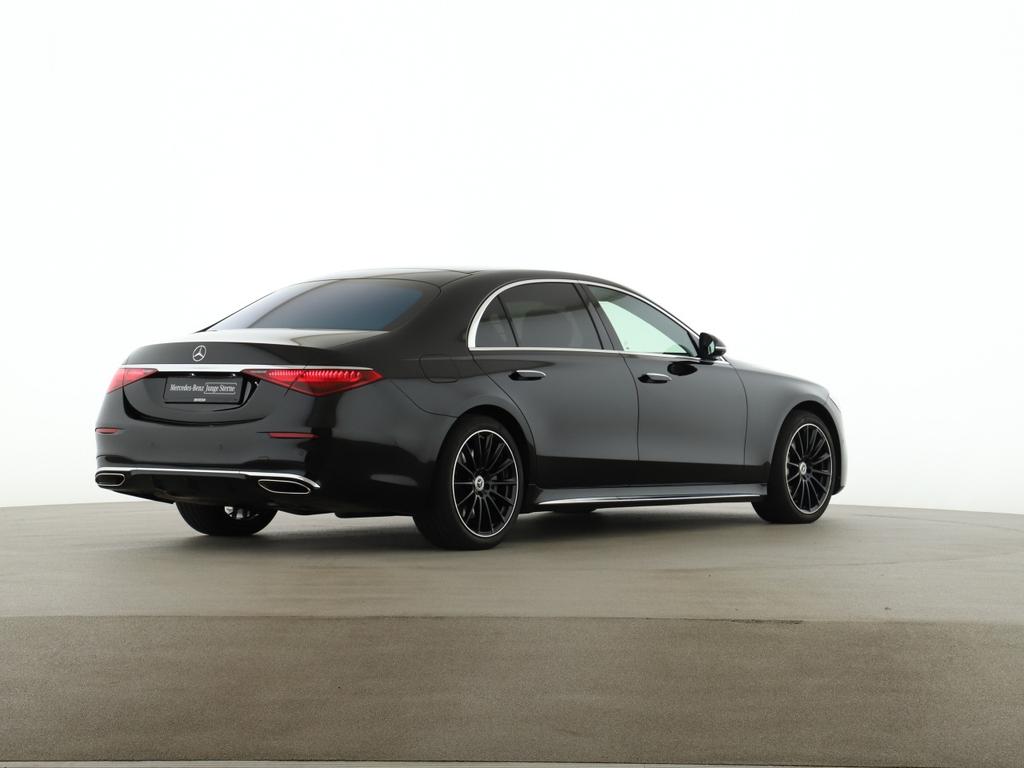 Mercedes-Benz S 500 2024 г. Чёрный, пробег 59600 км