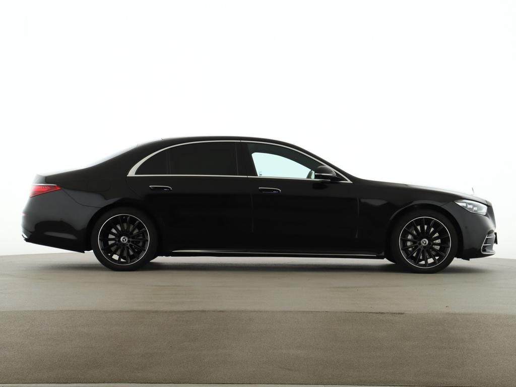 Mercedes-Benz S 500 2024 г. Чёрный, пробег 59600 км