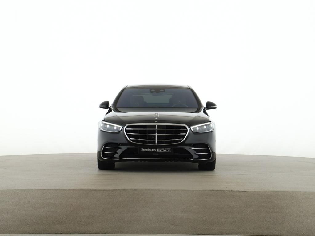 Mercedes-Benz S 500 2024 г. Чёрный, пробег 59600 км