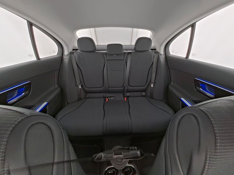 Mercedes-Benz C 220 2025 г. Серебристый, пробег 39000 км