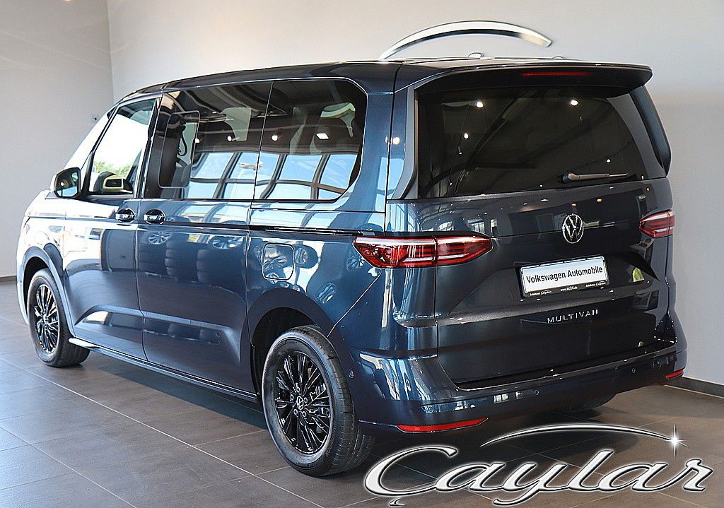 Volkswagen T7 MULTIVAN 2025 г. Синий, пробег 15877 км