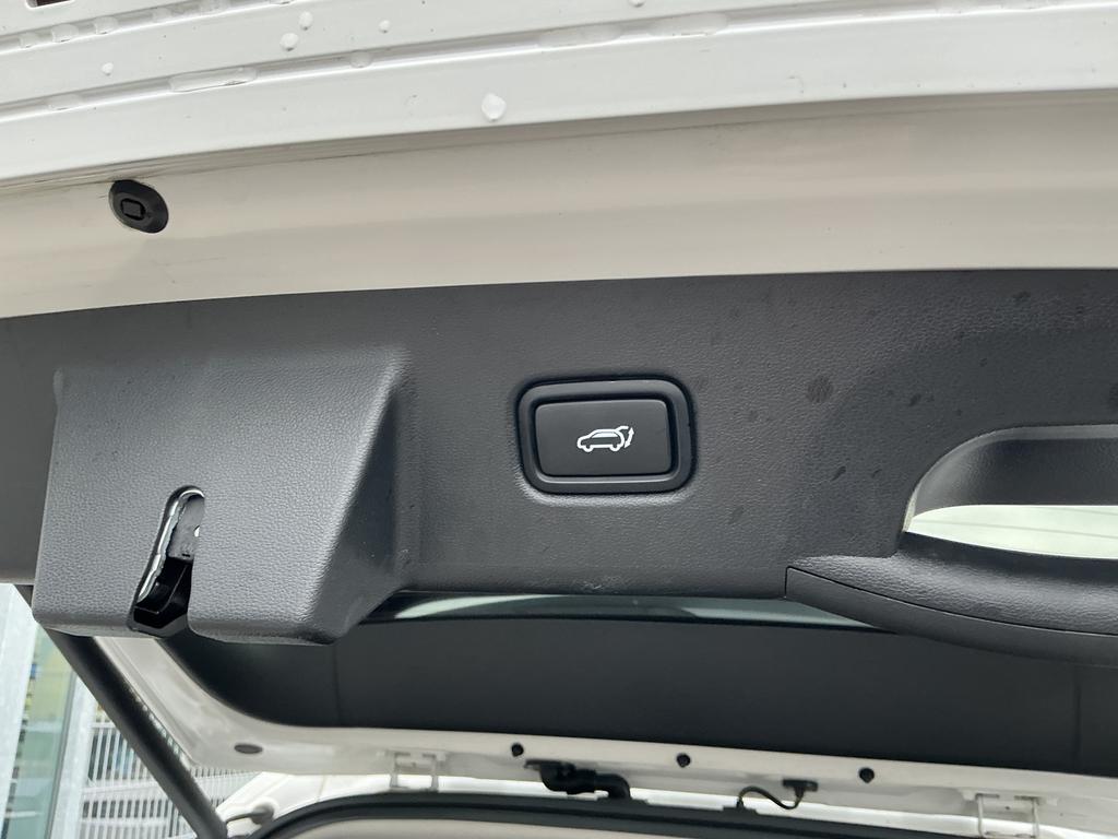 Hyundai Tucson 2021 г. Белый, пробег 58500 км