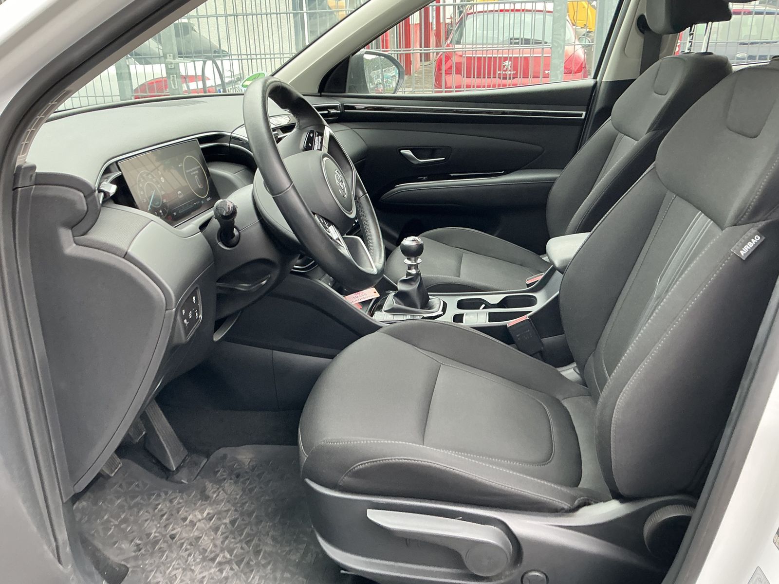 Hyundai Tucson 2021 г. Белый, пробег 58500 км