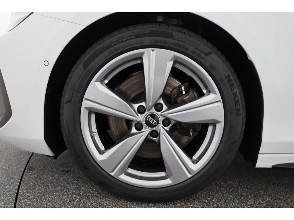Audi A6 2025 г. Белый, пробег 28603 км