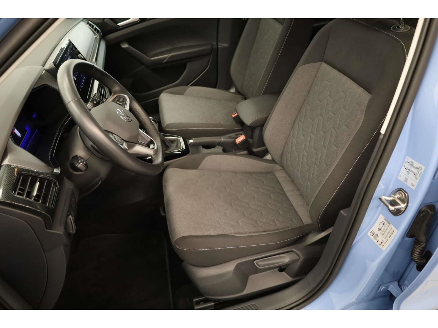 Volkswagen T-Cross 2025 г. Синий, пробег 25096 км