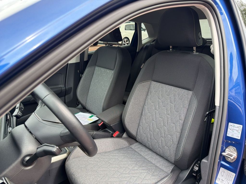 Volkswagen Polo 2023 г. Синий, пробег 17650 км