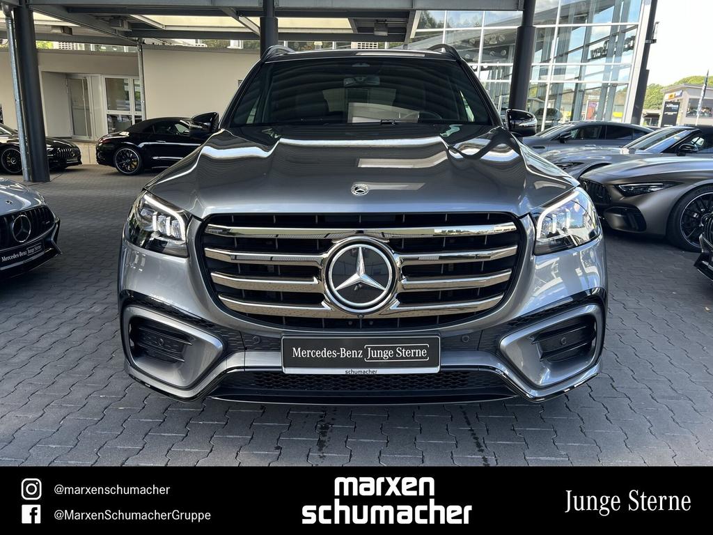 Mercedes-Benz GLS 580 2024 г. Серый, пробег 15630 км