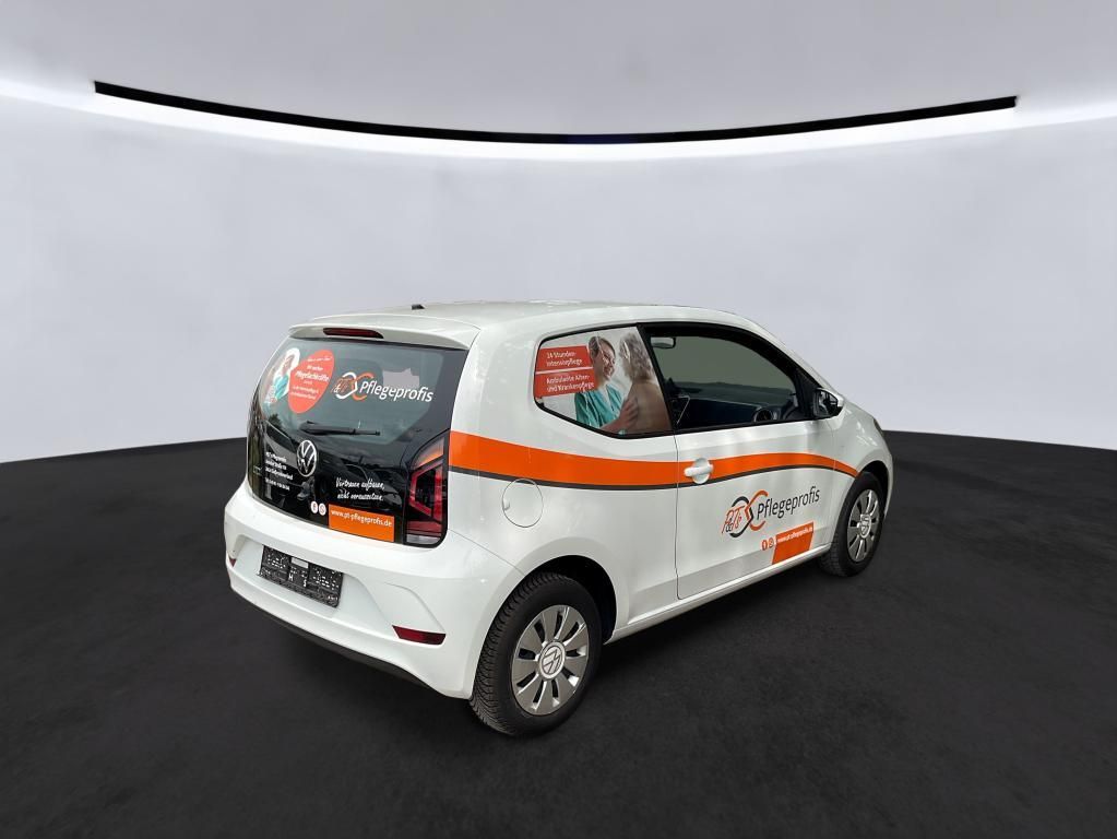 Volkswagen up! 2023 г. Белый, пробег 47441 км