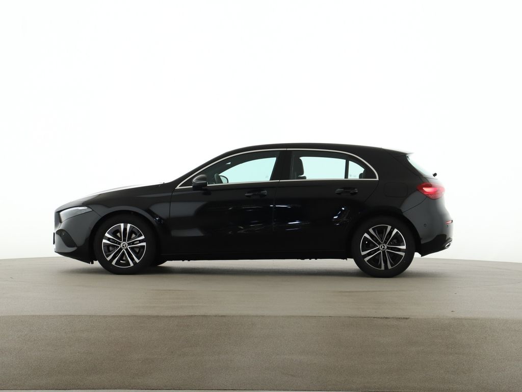 Mercedes-Benz A 180 2025 г. Чёрный, пробег 7600 км