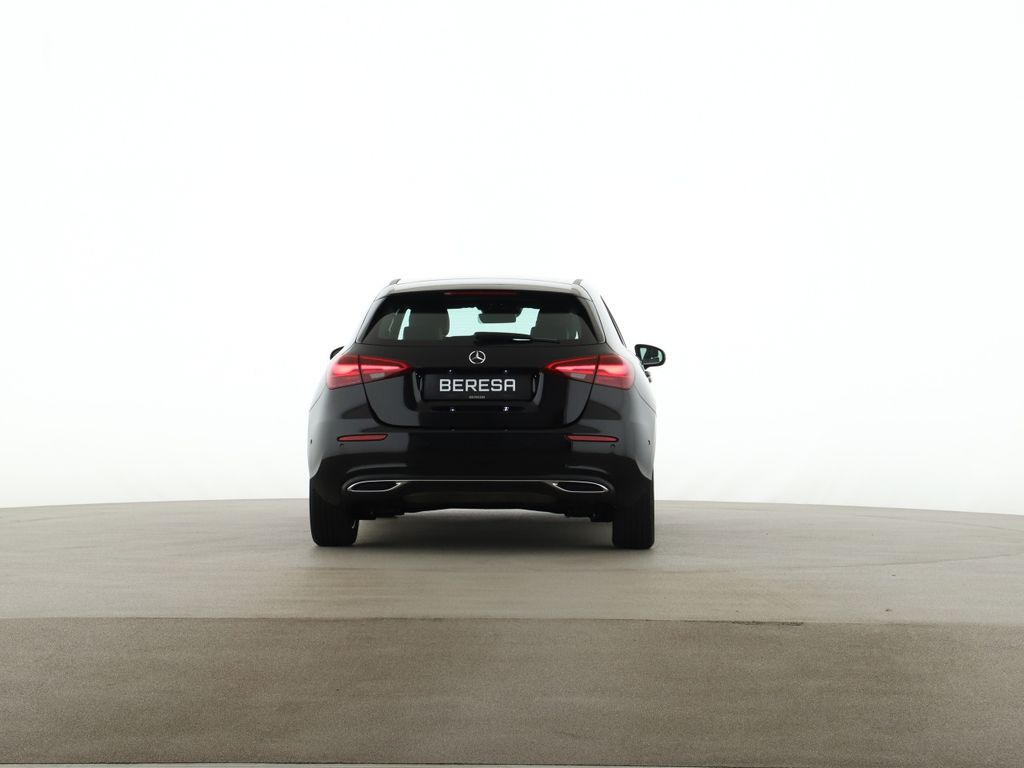 Mercedes-Benz A 180 2025 г. Чёрный, пробег 7600 км