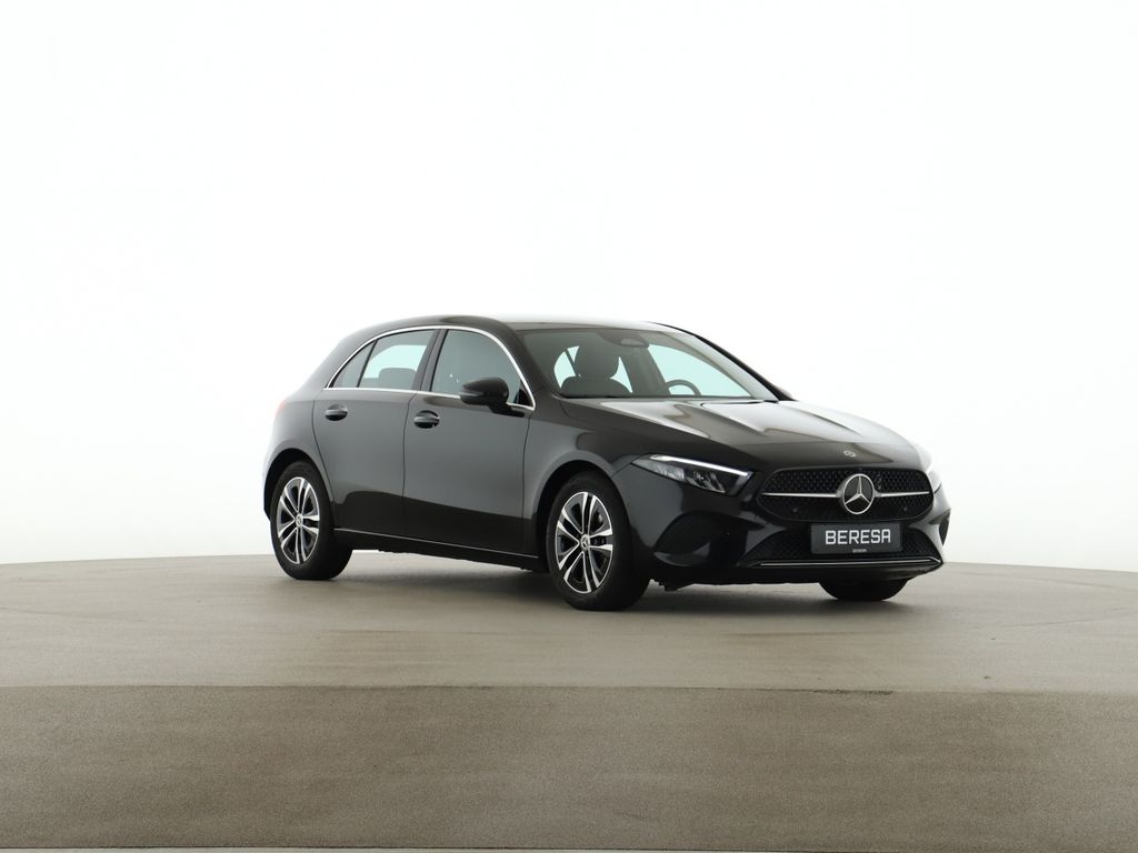 Mercedes-Benz A 180 2025 г. Чёрный, пробег 7600 км