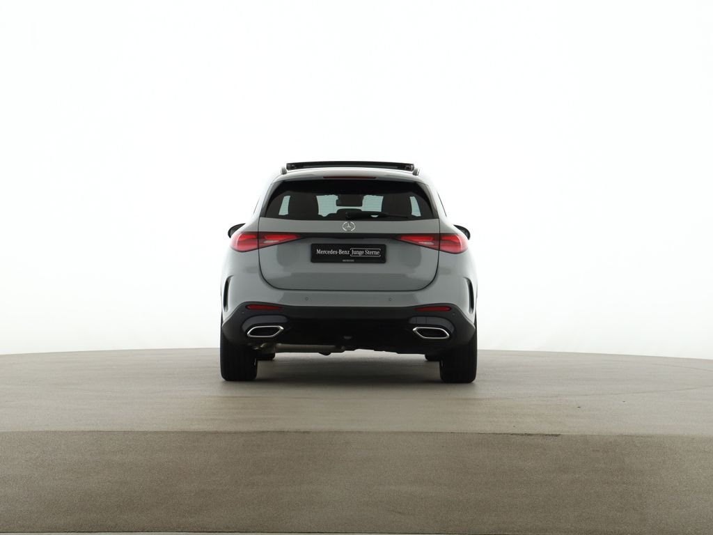 Mercedes-Benz GLC 300 2025 г. Серый, пробег 12500 км