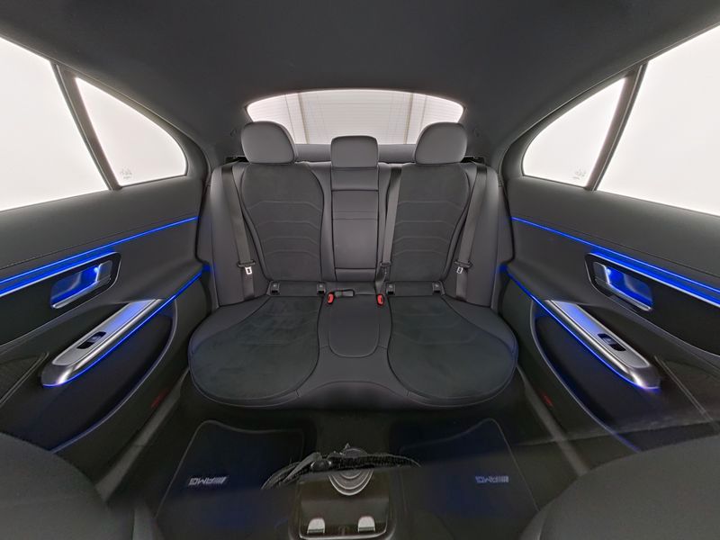 Mercedes-Benz E 200 2025 г. Белый, пробег 26016 км