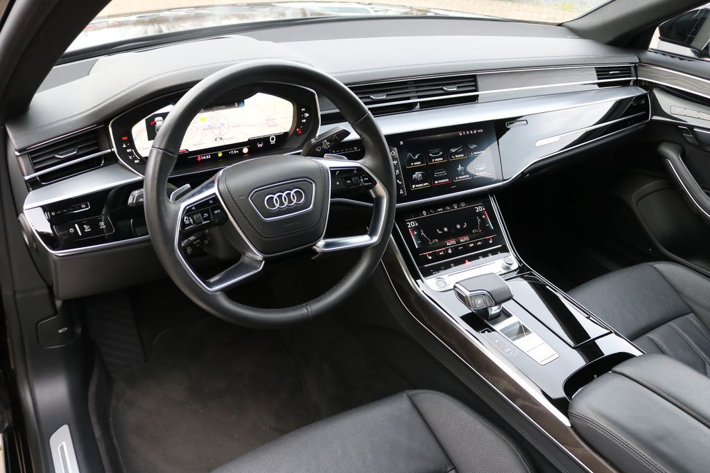 Audi A8 2022 г. Чёрный, пробег 52100 км