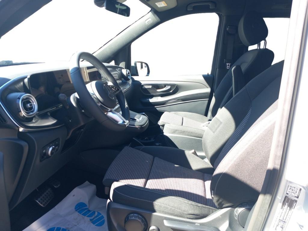 Mercedes-Benz V 250 2025 г. Серый, пробег 16900 км