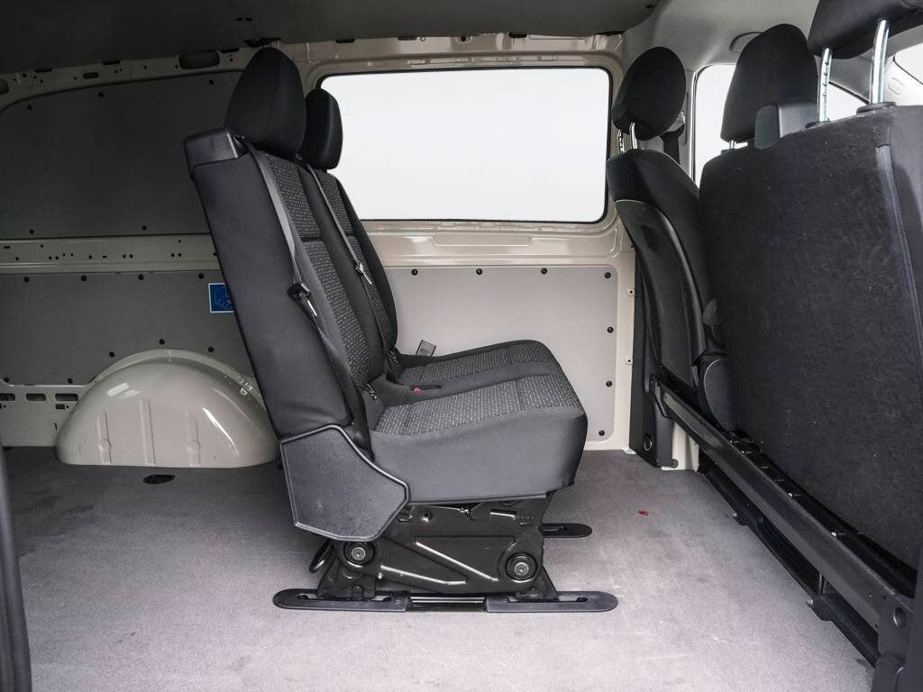 Mercedes-Benz Vito 2024 г. Серый, пробег 40600 км