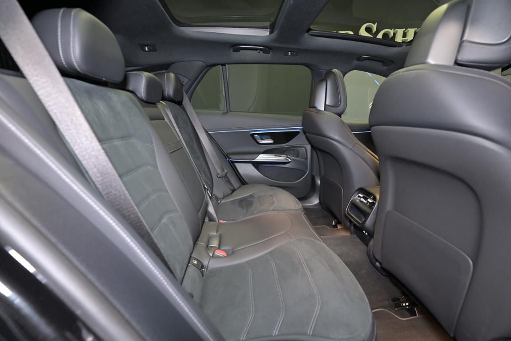 Mercedes-Benz E 200 2025 г. Чёрный, пробег 27650 км