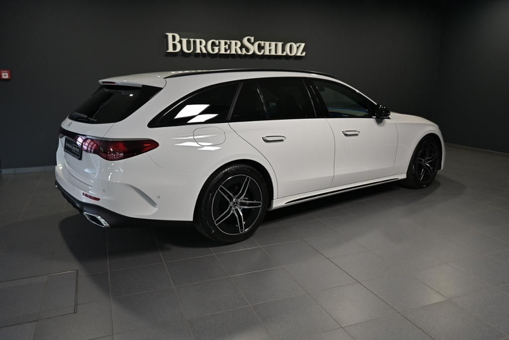 Mercedes-Benz E 220 2025 г. Белый, пробег 25000 км