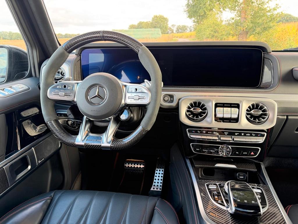 Mercedes-Benz G 63 AMG 2024 г. Чёрный, пробег 28555 км