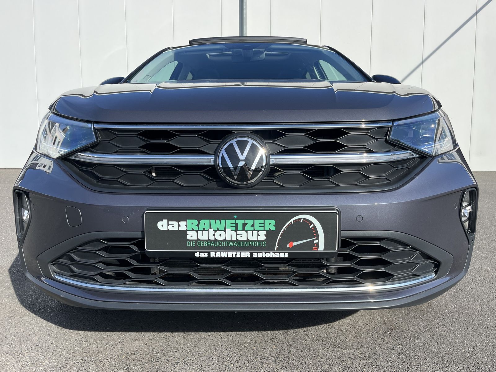 Volkswagen Taigo 2022 г. Серый, пробег 26116 км