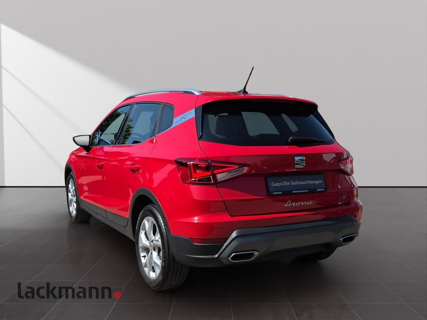 SEAT Arona 2023 г. Красный, пробег 57657 км
