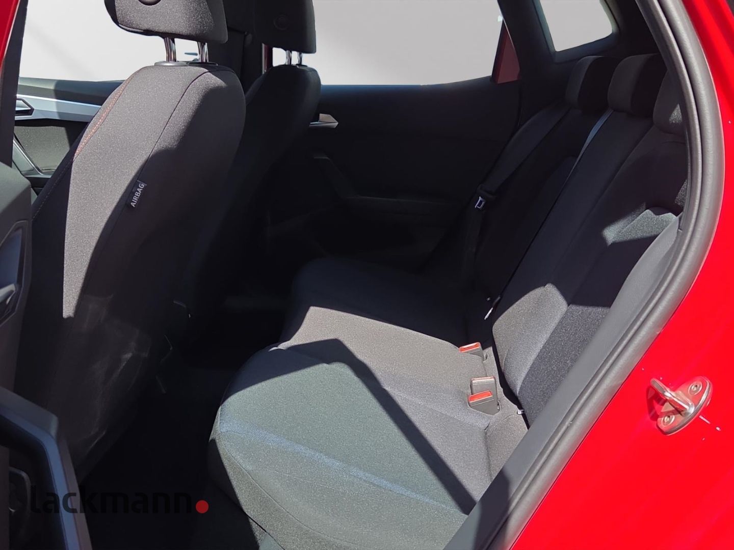 SEAT Arona 2023 г. Красный, пробег 57657 км