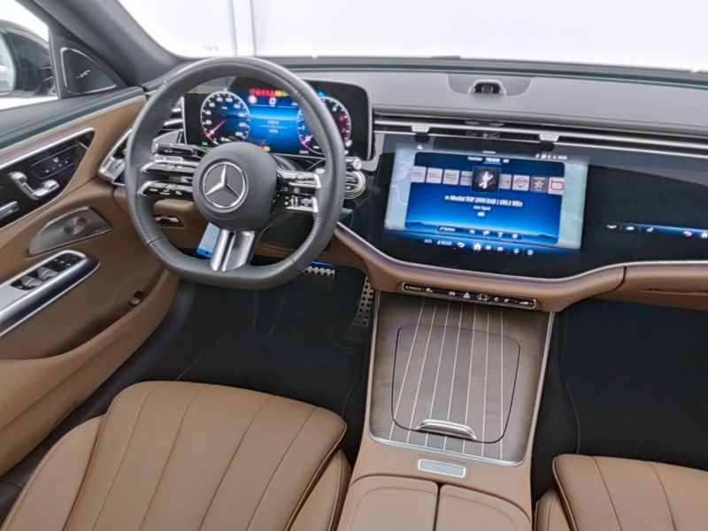 Mercedes-Benz E 450 2025 г. Белый, пробег 10949 км