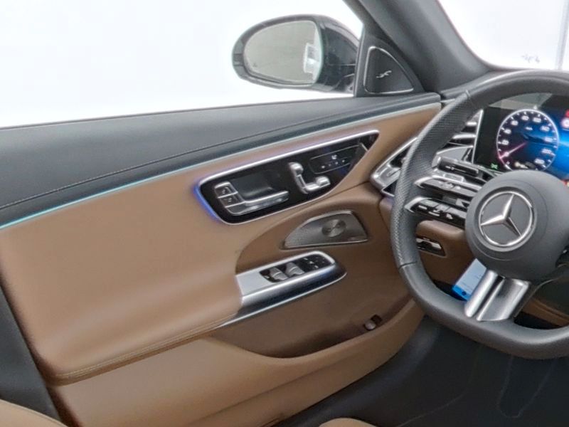 Mercedes-Benz E 450 2025 г. Белый, пробег 10949 км