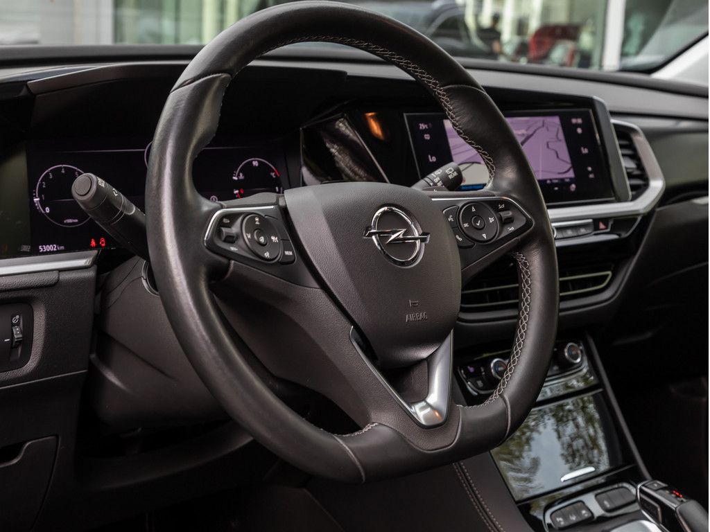 Opel GRANDLAND (X) 2022 г. Чёрный, пробег 52990 км