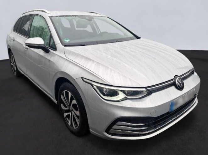 Volkswagen Golf 2023 г. Серебристый, пробег 57420 км