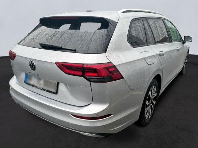 Volkswagen Golf 2023 г. Серебристый, пробег 57420 км