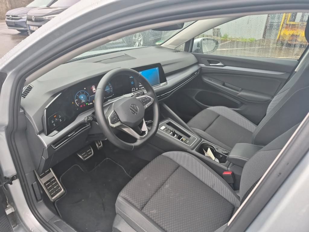 Volkswagen Golf 2023 г. Серебристый, пробег 57420 км