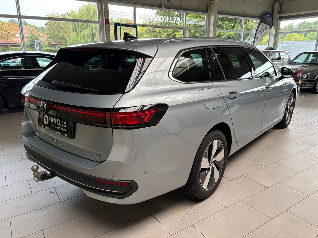 Volkswagen PASSAT VARIANT 2025 г. Серебристый, пробег 48500 км