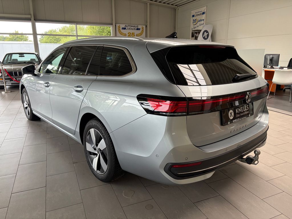 Volkswagen PASSAT VARIANT 2025 г. Серебристый, пробег 48500 км